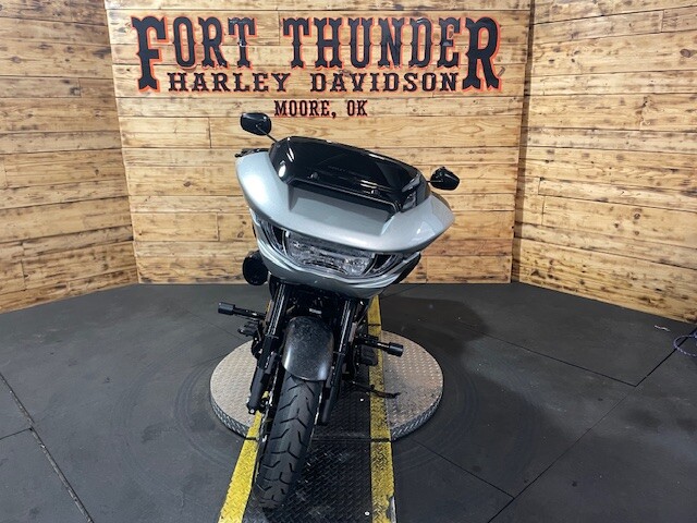 Harley-Davidson CVO Road Glide ST 2025 FLTRXSTSE MERCURY SILVER - Photo 4