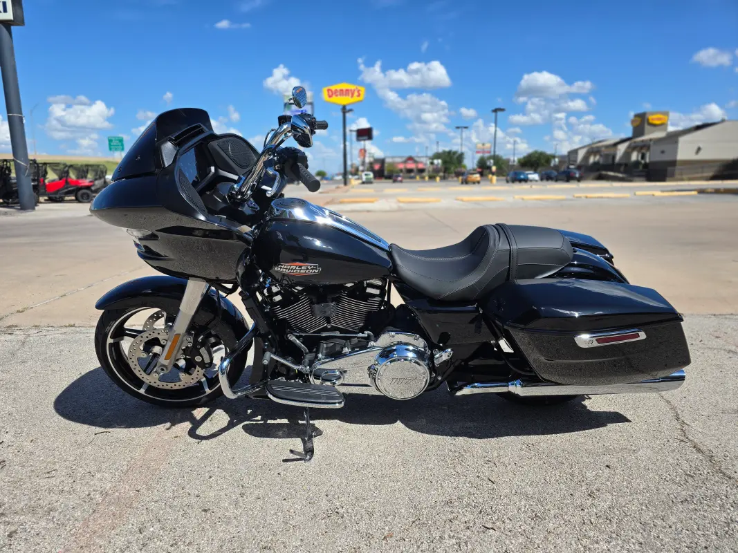 2025 Harley-Davidson Road Glide - Photo 5