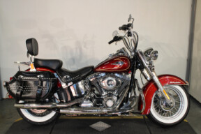 2010 Harley-Davidson Heritage Softail Classic FLSTC thumb 2