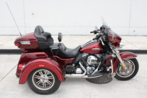 2016 Harley-Davidson Tri Glide Ultra thumb 2