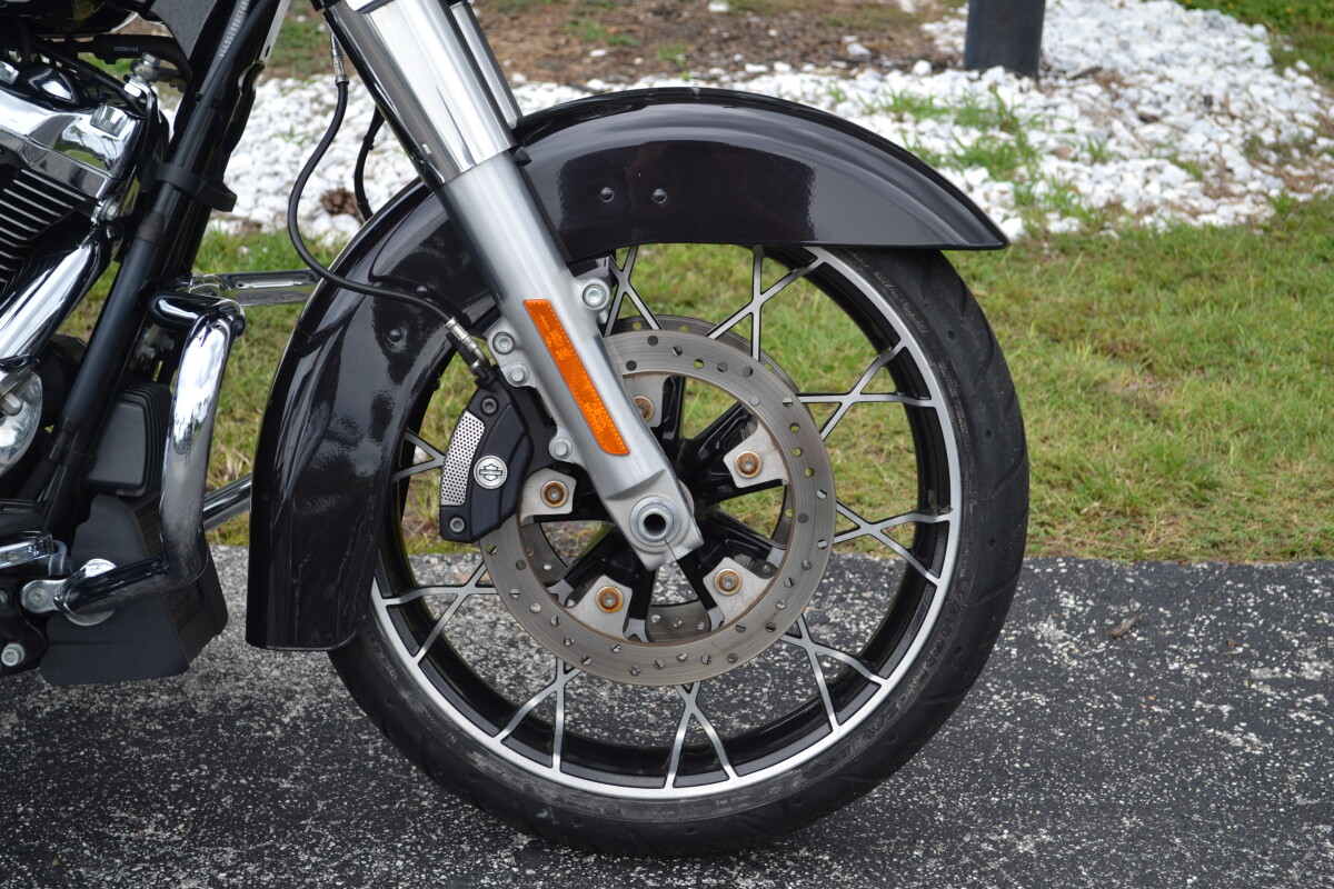 2021 Harley-Davidson Street Glide Special - FLHXS - Photo 2