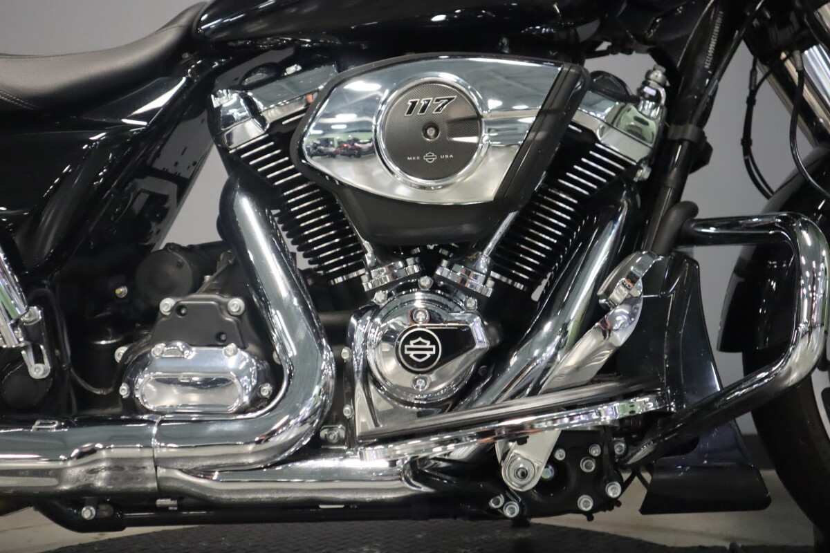2024 Harley-Davidson® Street Glide® FLHX, photo 11