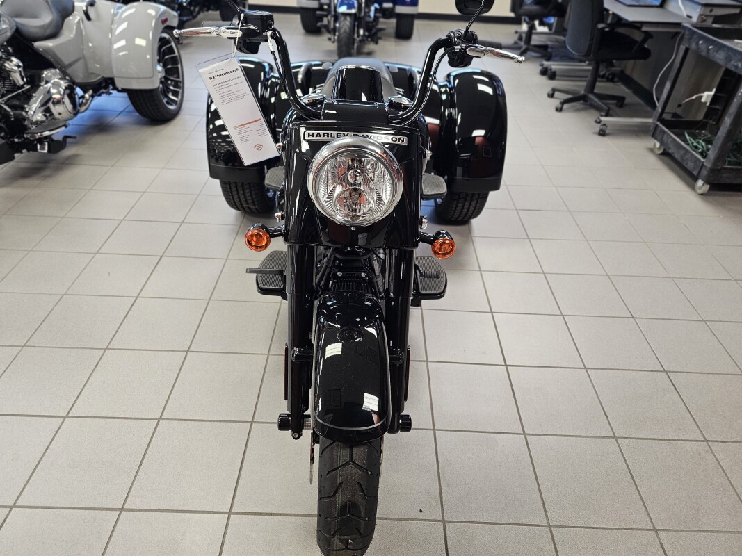 FLRT 2024 Freewheeler - Photo 3