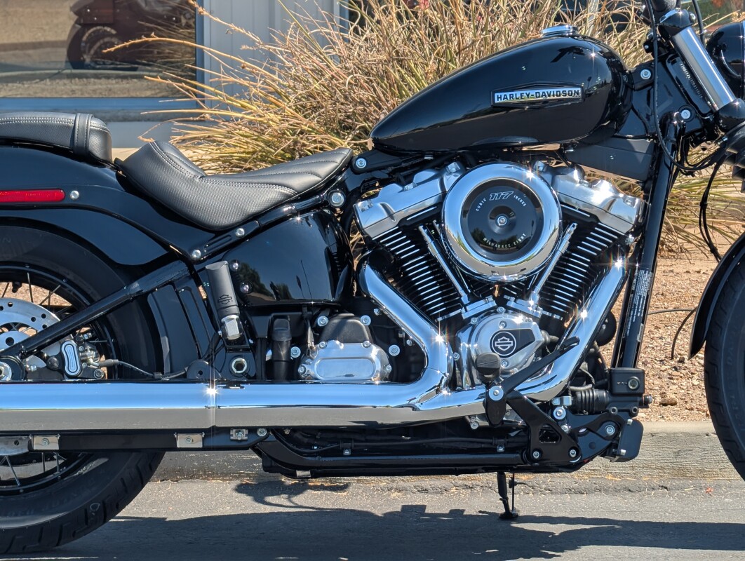 2025 Harley-Davidson Street Bob - Photo 9