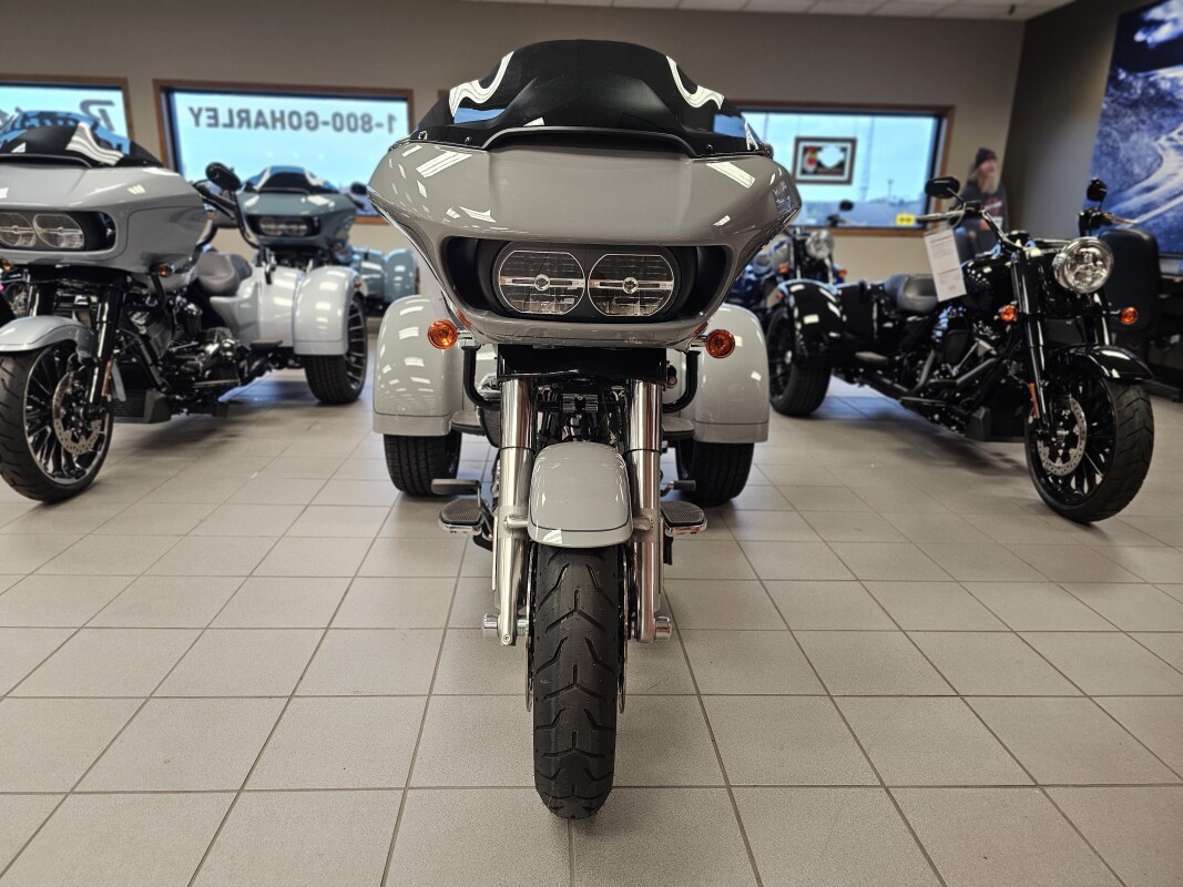 FLTRT 2024 Road Glide 3 - Photo 3