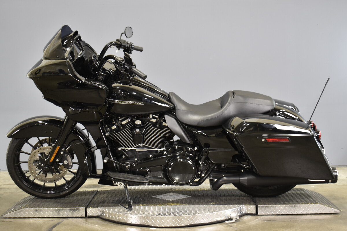 2018 Harley-Davidson Road Glide Special FLTRXS - Photo 5