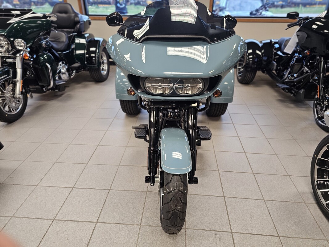 FLTRT 2024 Road Glide 3 - Photo 3