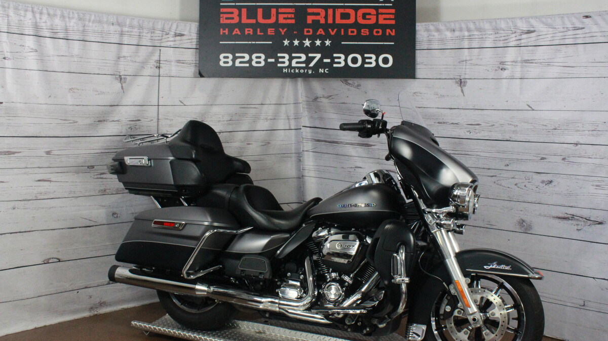 2017 Harley-Davidson Ultra Limited Two-Tone Charcoal Denim/Black Denim - Photo 2