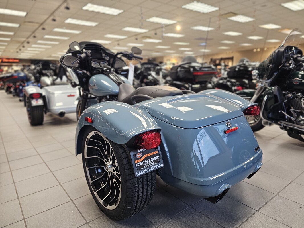FLTRT 2024 Road Glide 3 - Photo 6