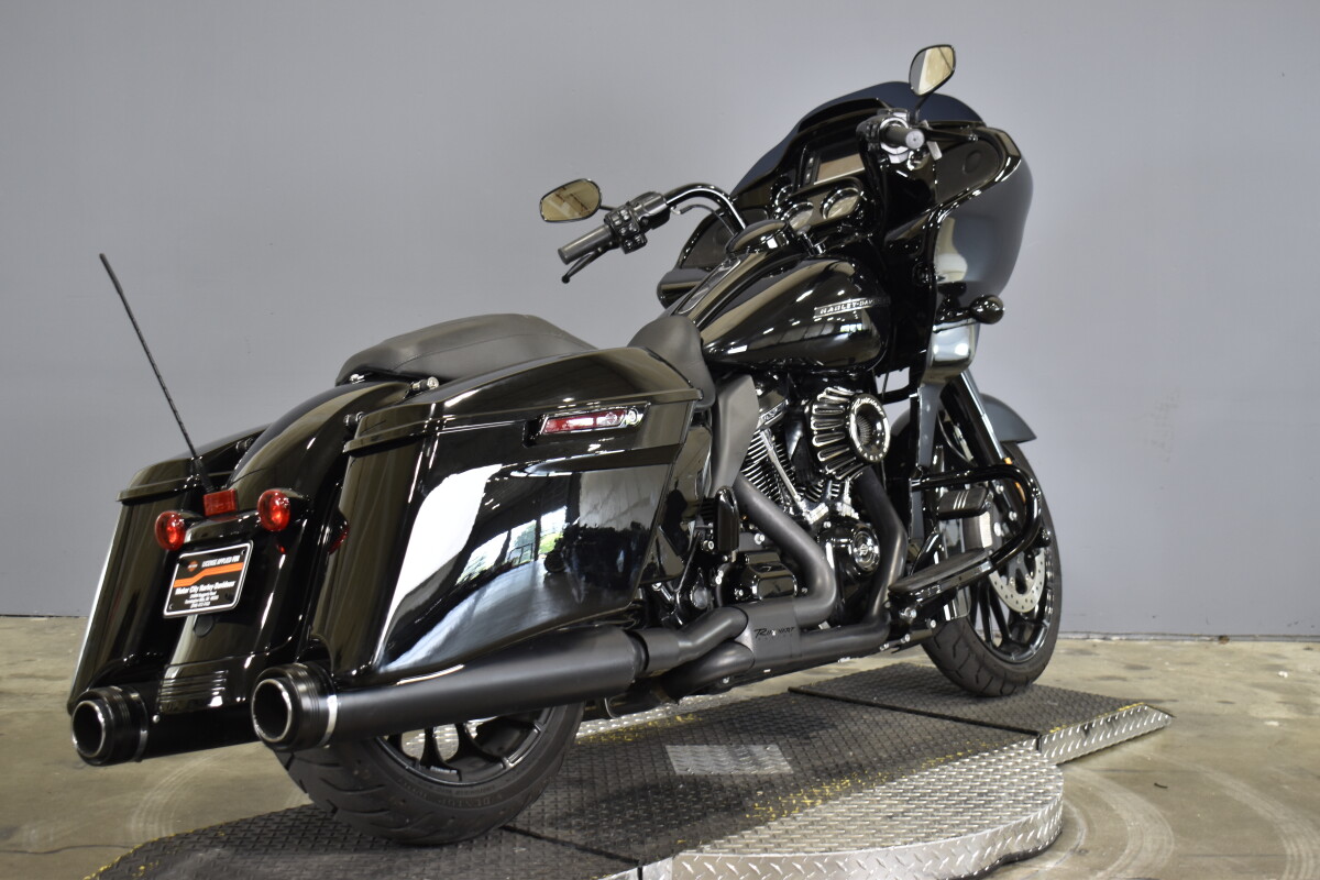 2018 Harley-Davidson Road Glide Special FLTRXS - Photo 9