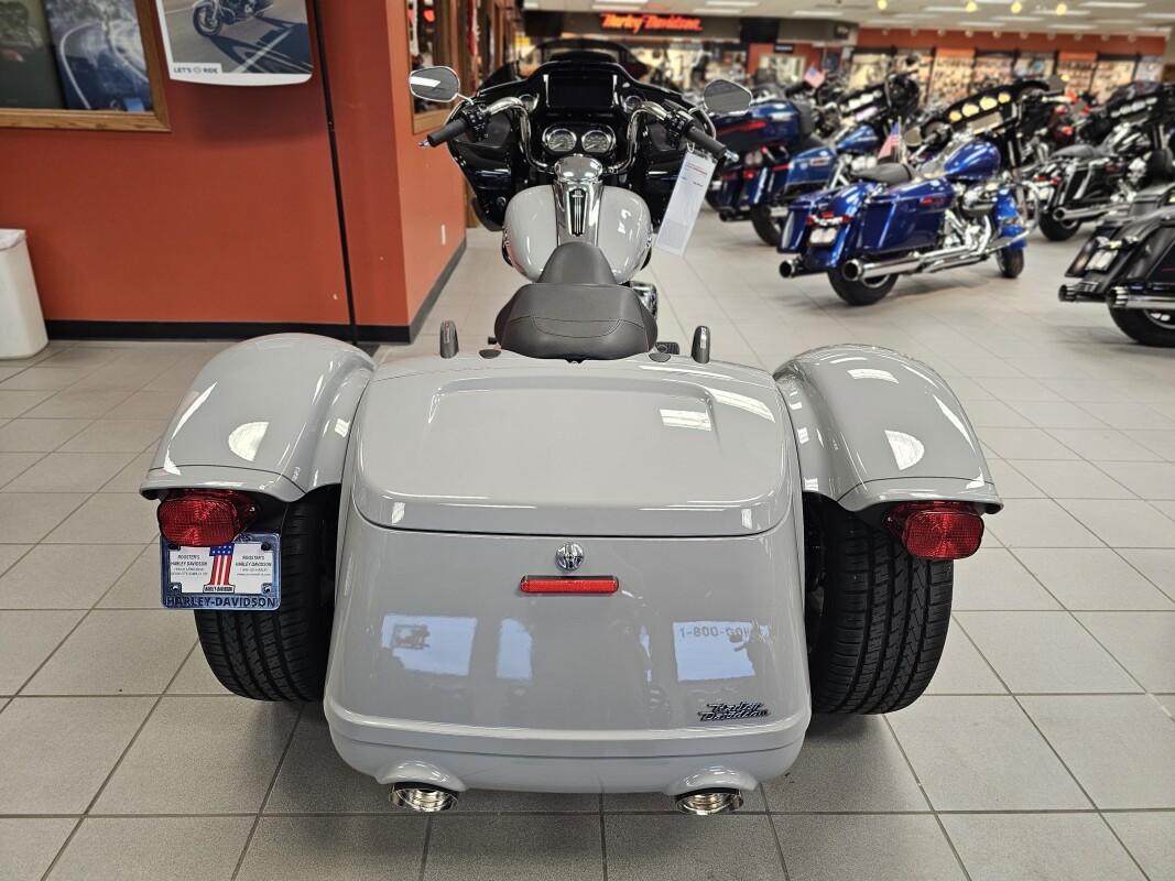 FLTRT 2024 Road Glide 3 - Photo 7