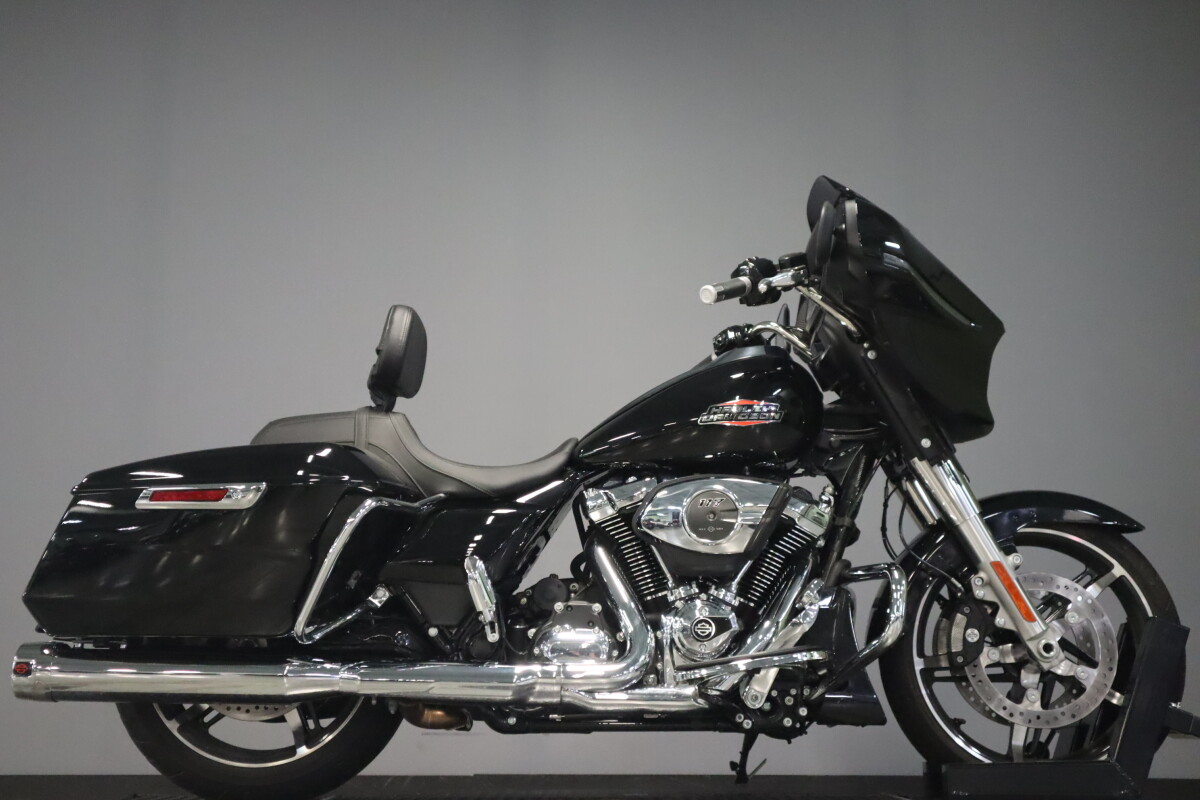 2024 Harley-Davidson Street Glide FLHX