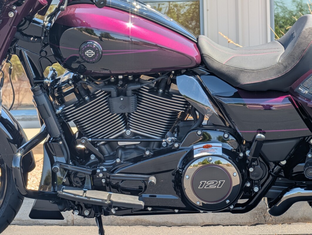 2025 Harley-Davidson CVO Street Glide - Photo 6