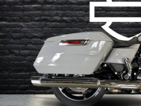 2025 Harley-Davidson<sup>®</sup> Street Glide™ Billiard Gray thumb 0