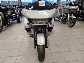 FLTRT 2024 Road Glide<sup>®</sup> 3 thumb 2