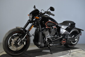 2019 Harley-Davidson® FXDR™ 114 FXDRS thumb 0