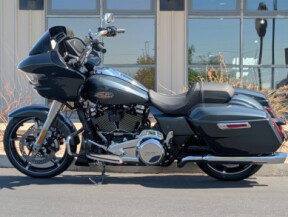 2025 Harley-Davidson® Road Glide® thumb 3