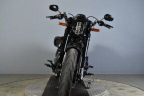 2019 Harley-Davidson® FXDR™ 114 FXDRS thumb 1