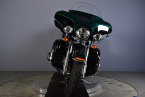 2015 Harley-Davidson® Ultra Limited FLHTK thumb 1