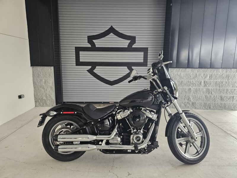 2022 Harley-Davidson<sup>®</sup> Softail Standard®