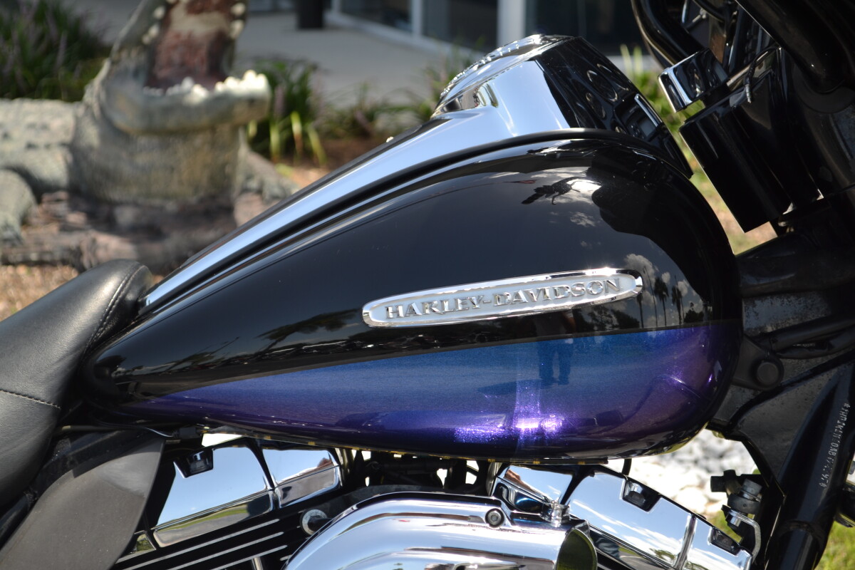 2010 Harley-Davidson Electra Glide Ultra Limited - FLHTK - Photo 2