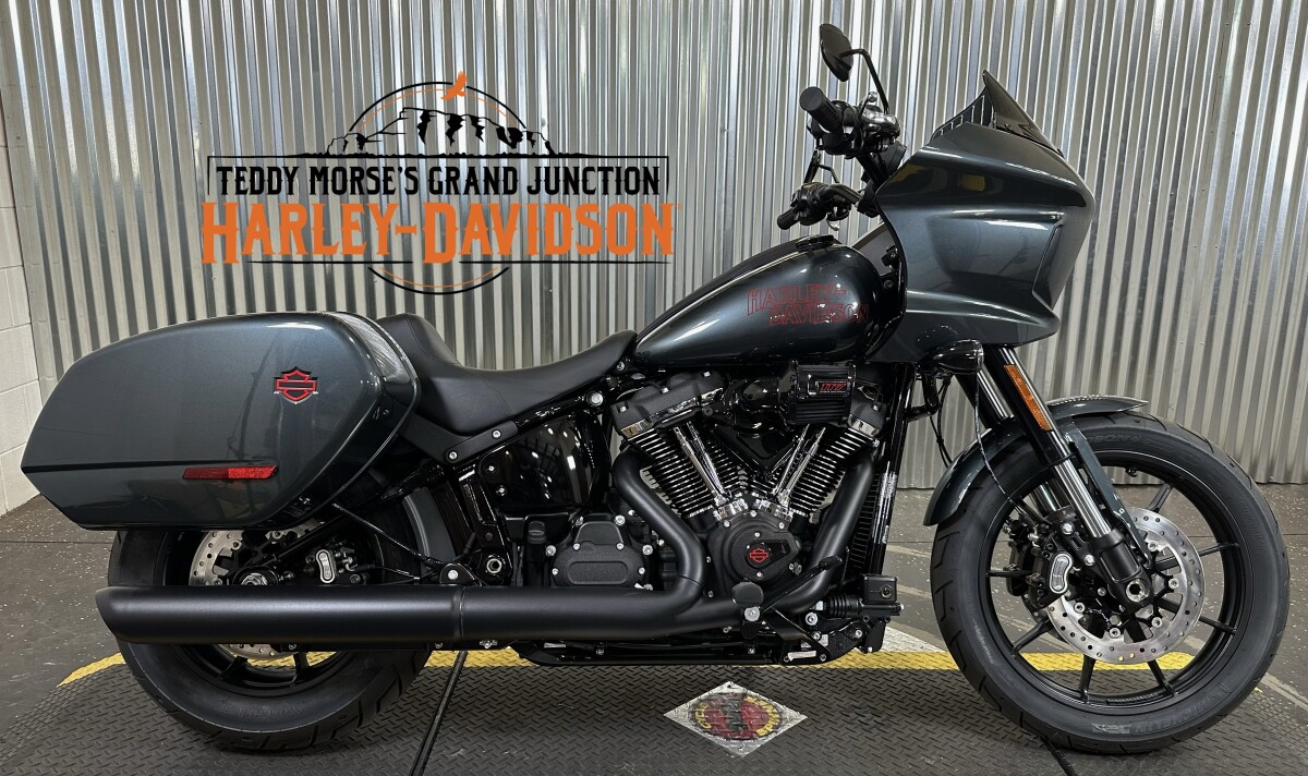 HARLEY-DAVIDSON ガントレットMサイズ ブラック Harley-Davidson® Women's 120th Valene 5-Inch Black
