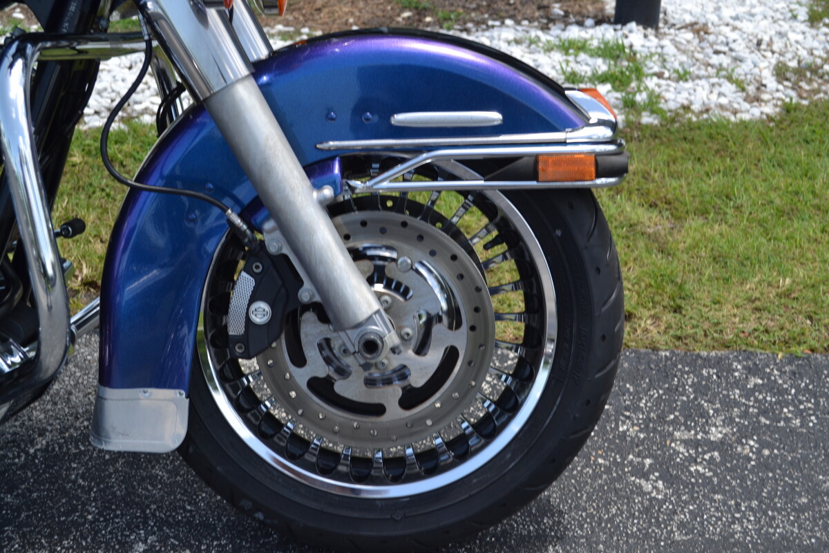 2010 Harley-Davidson Electra Glide Ultra Limited - FLHTK - Photo 4