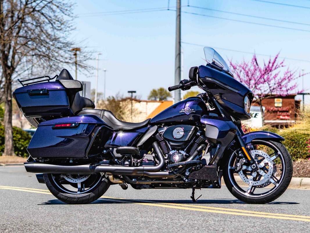FLHXU 2025 Street Glide Ultra - Photo 4
