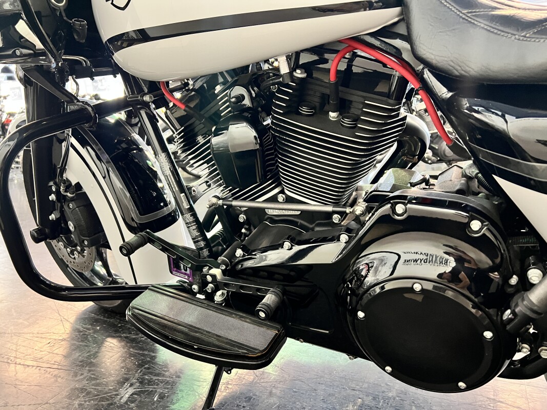 2016 Harley-Davidson Road Glide Special Solar Eclipse FLTRXS - Photo 7
