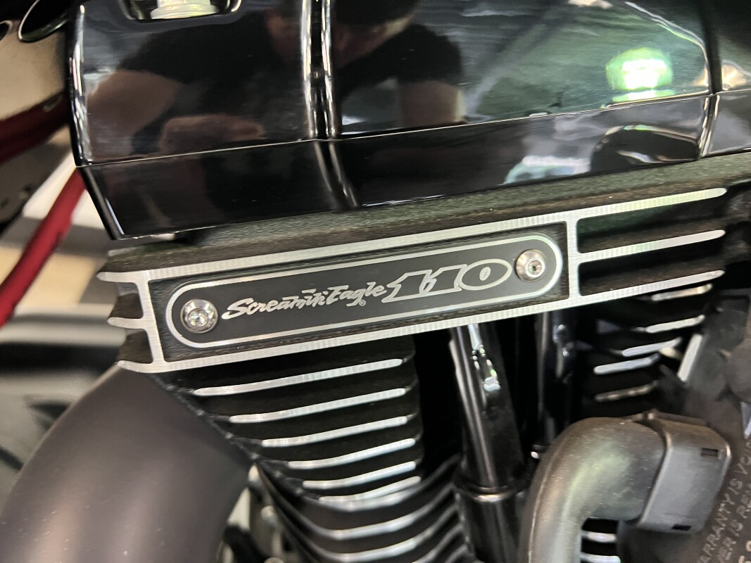 2016 Harley-Davidson Road Glide Special Solar Eclipse FLTRXS - Photo 10