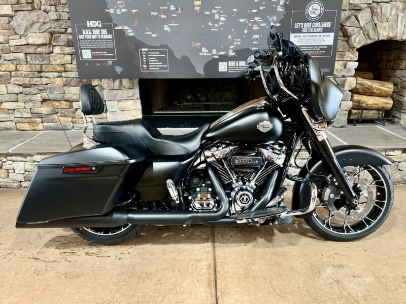 2022 FLHXS - Street Glide Special 