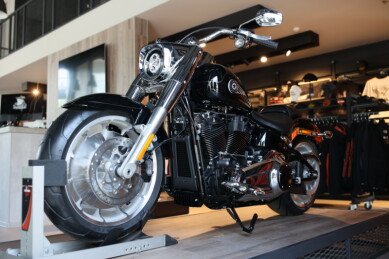 2025 Harley-Davidson<sup>®</sup> Fat Boy<sup>®</sup> Vivid Black