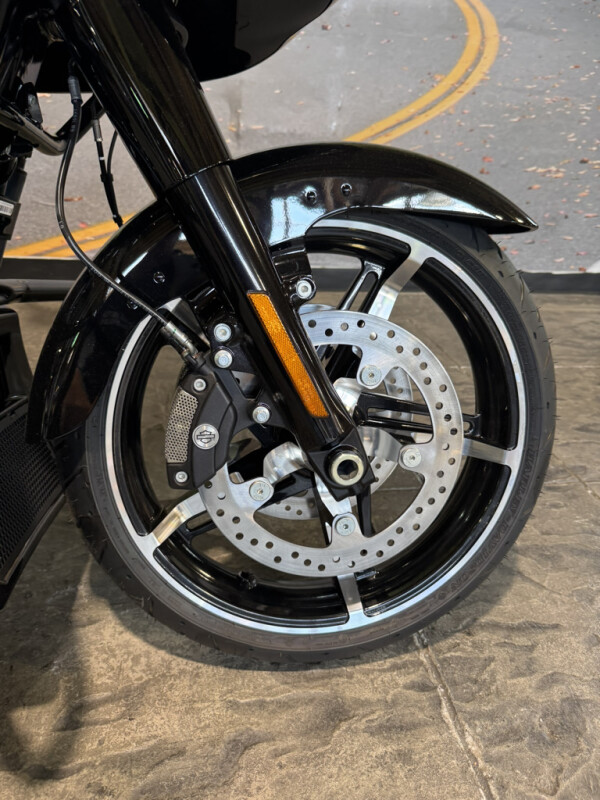 2025 Harley-Davidson Road Glide - Photo 7