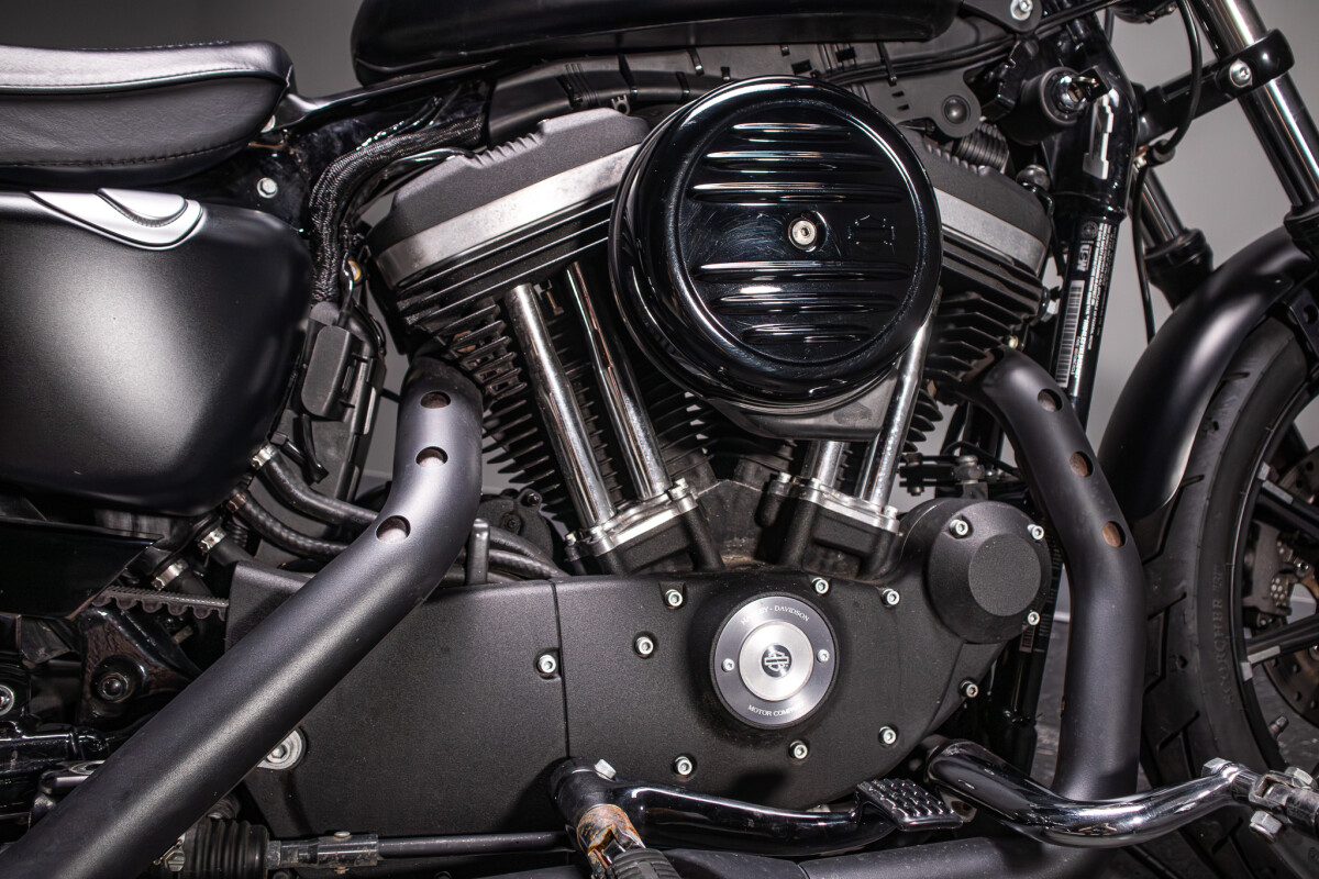 2020 Iron 883 (XL883N) - Photo 7