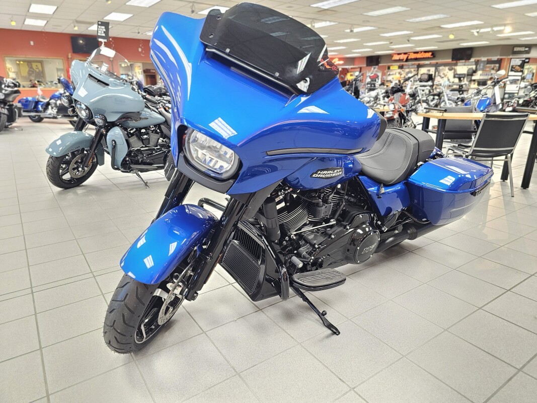 FLHX 2024 Street Glide - Photo 4