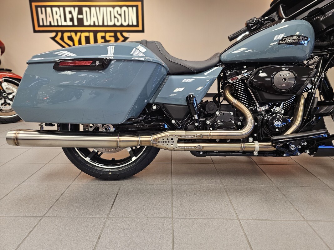 FLHX 2024 Street Glide - Photo 9