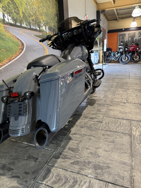 2022 Harley-Davidson® Street Glide® Special, photo 25