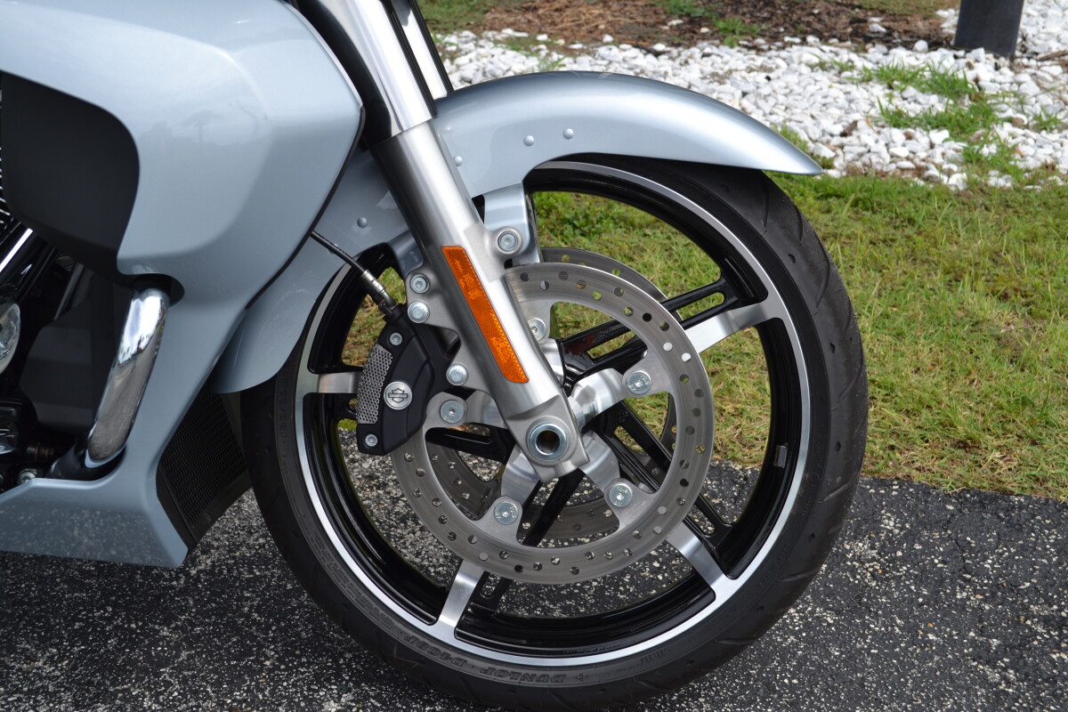 2025 Harley-Davidson Road Glide Atlas Silver Metallic - FLTRX - Photo 3