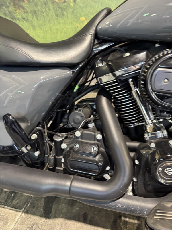 2022 Harley-Davidson® Street Glide® Special, photo 4