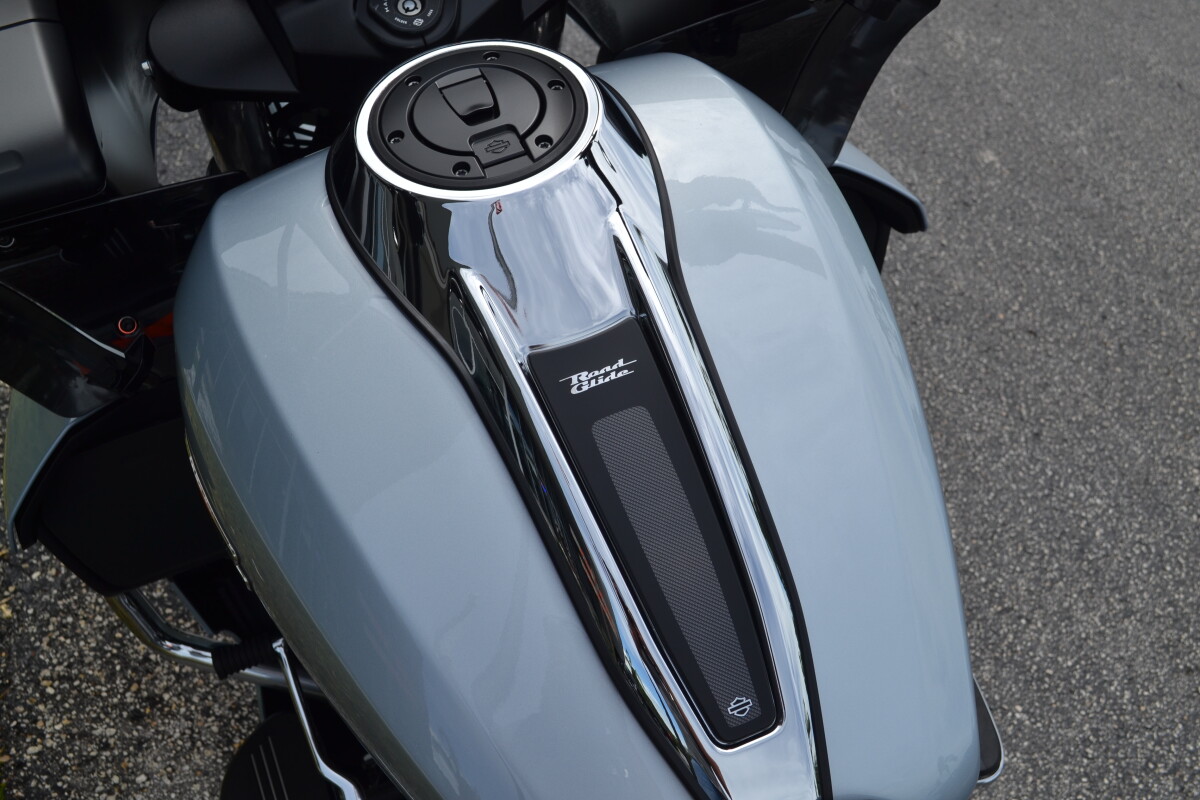 2025 Harley-Davidson Road Glide Atlas Silver Metallic - FLTRX - Photo 10
