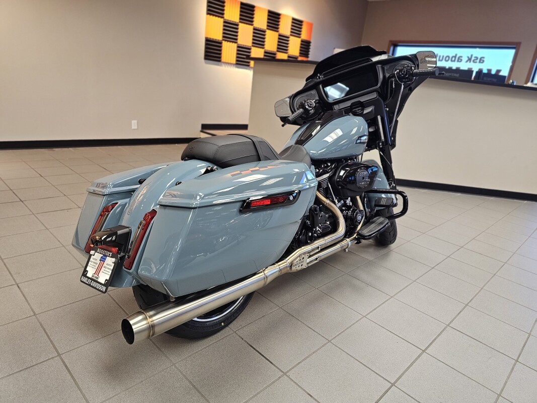 FLHX 2024 Street Glide - Photo 8