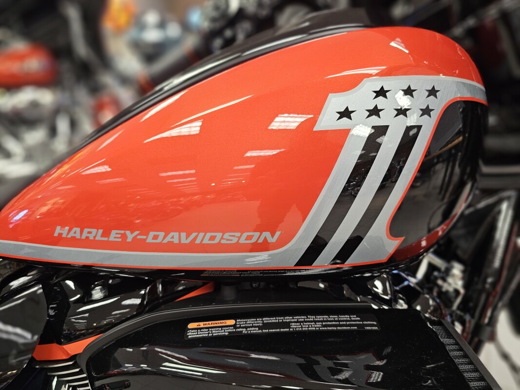 FLHXSE 2024 CVO Street Glide - Photo 10