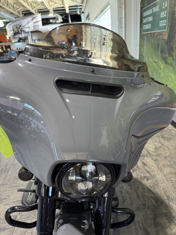 2022 Harley-Davidson® Street Glide® Special, photo 9
