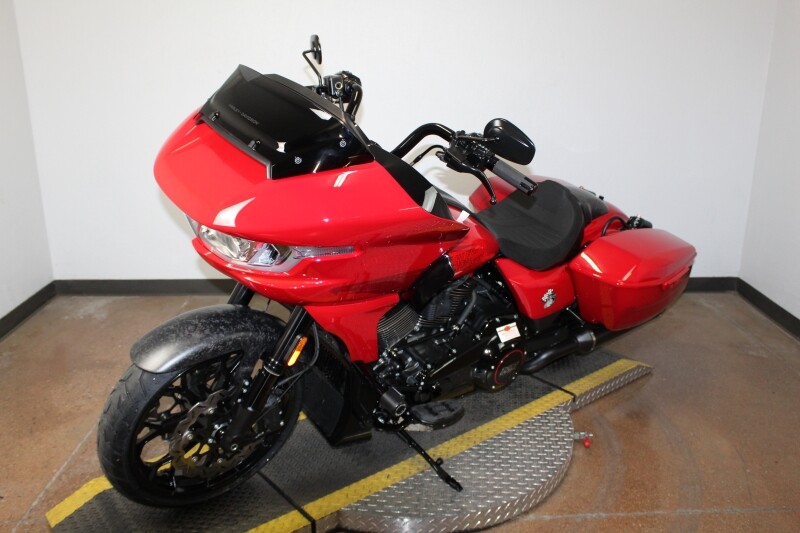 Harley-Davidson CVO Road Glide ST 2025 FLTRXSTSE 84614787 RALLY RED - Photo 4
