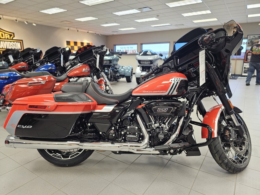 FLHXSE 2024 CVO Street Glide