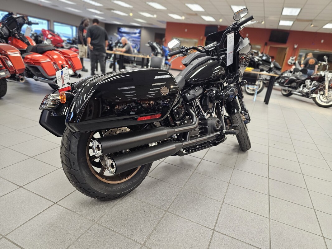 FXLRST 2024 Low Rider ST - Photo 8