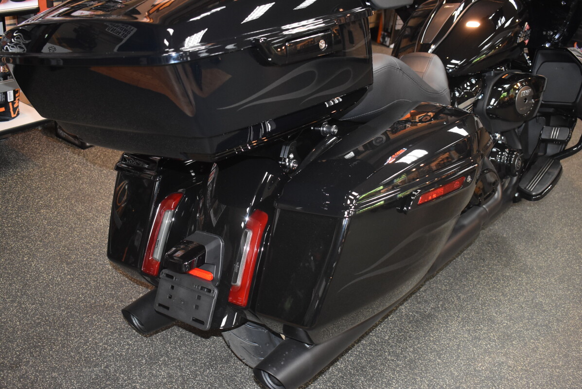 FLTRX 2025 Road Glide - Photo 5