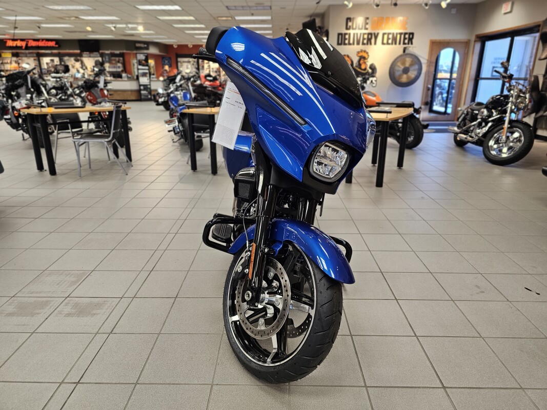 FLHX 2024 Street Glide - Photo 3