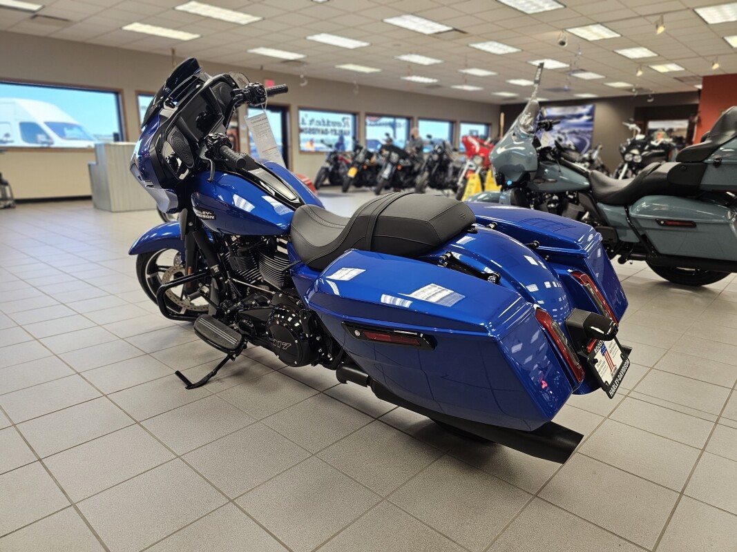 FLHX 2024 Street Glide - Photo 6