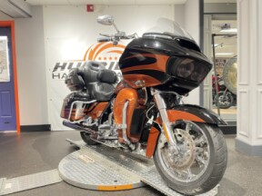  2015 CVO™ Road Glide® Ultra thumb 3